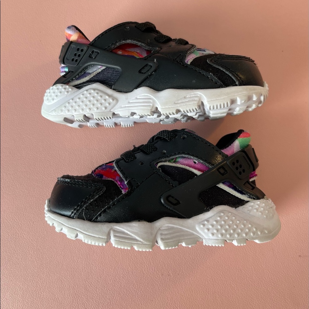Nike Huarache Toddler Size 4C - Picture 2 of 5